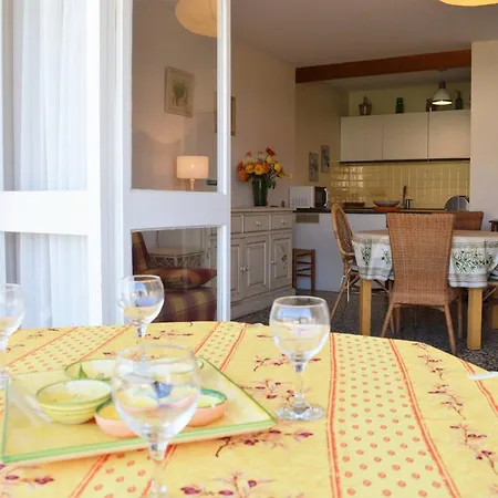 Apartment Avec Piscine, Tennis Et Parking Au Lavandou - 2 Pieces, 4 Couchages - Fr-1-251-24 Le Lavandou